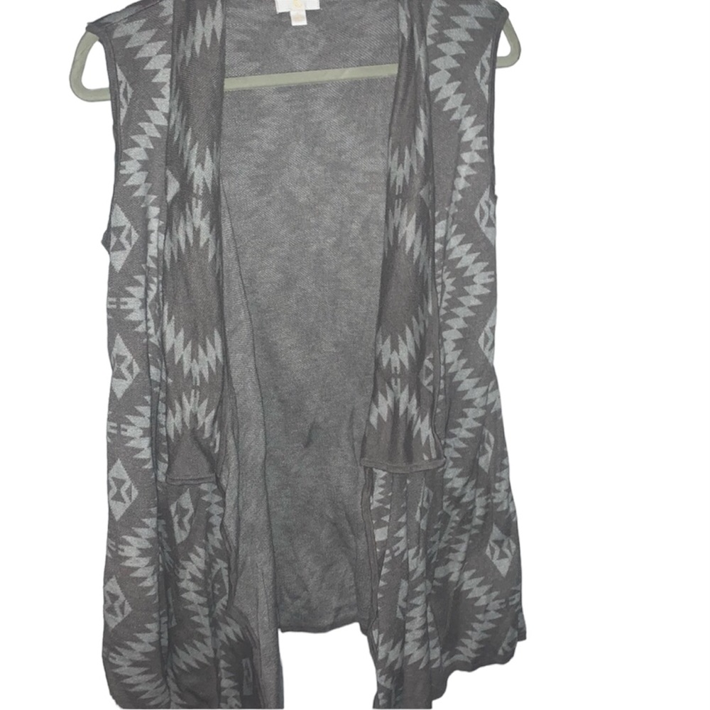 Women’s fall Aztec boho Y2k charming Charlie sleeveless cardigan vest topper